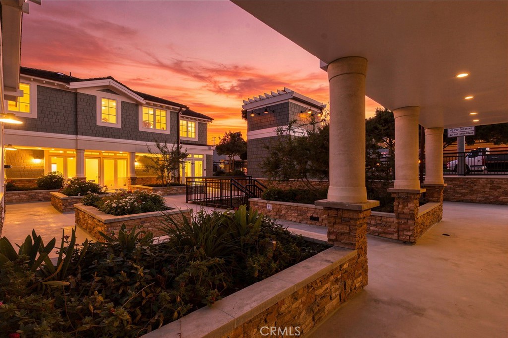 1367 N Coast Highway, Laguna Beach CA 92651 - photo 8