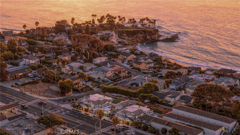 1367 N Coast Highway, Laguna Beach CA 92651 - photo 14