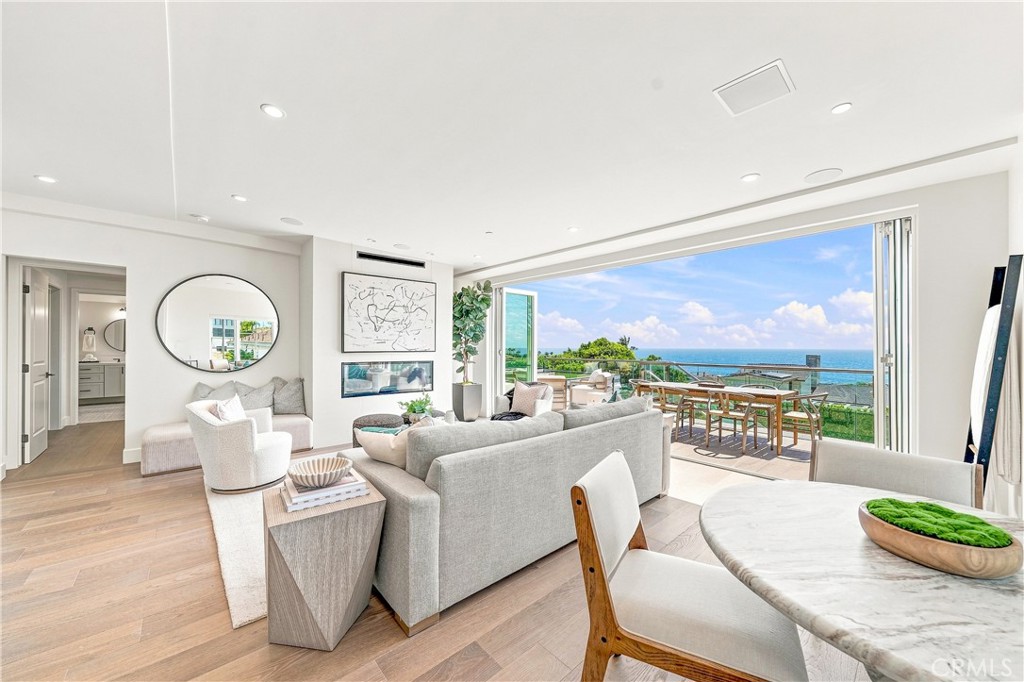 1369 N Coast Highway, Laguna Beach CA 92651 - photo 9