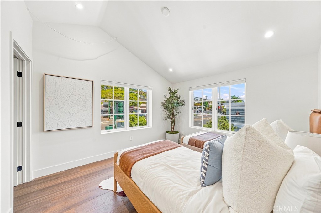 1369 N Coast Highway, Laguna Beach CA 92651 - photo 17