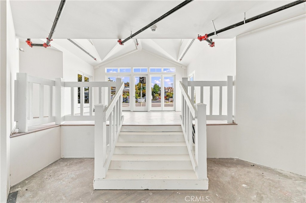 1369 N Coast Highway, Laguna Beach CA 92651 - photo 32