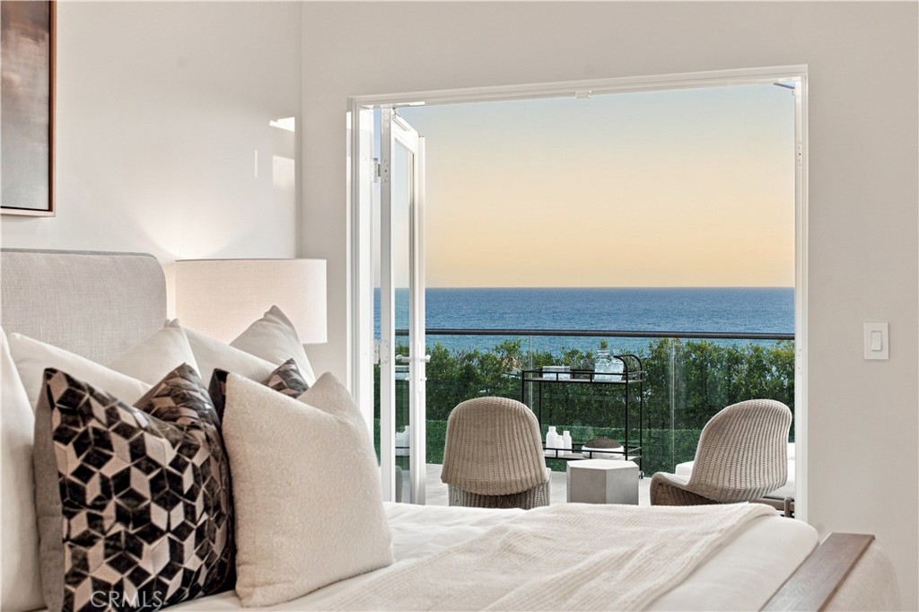 1369 N Coast Highway, Laguna Beach CA 92651 - photo 48