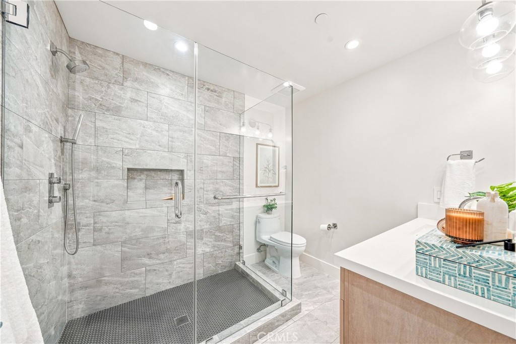 1369 N Coast Highway, Laguna Beach CA 92651 - photo 54