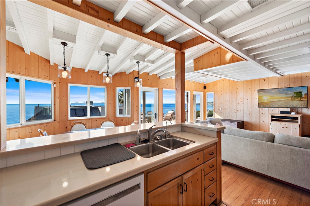 137 Cleo Street, Laguna Beach CA 92651 - photo 7