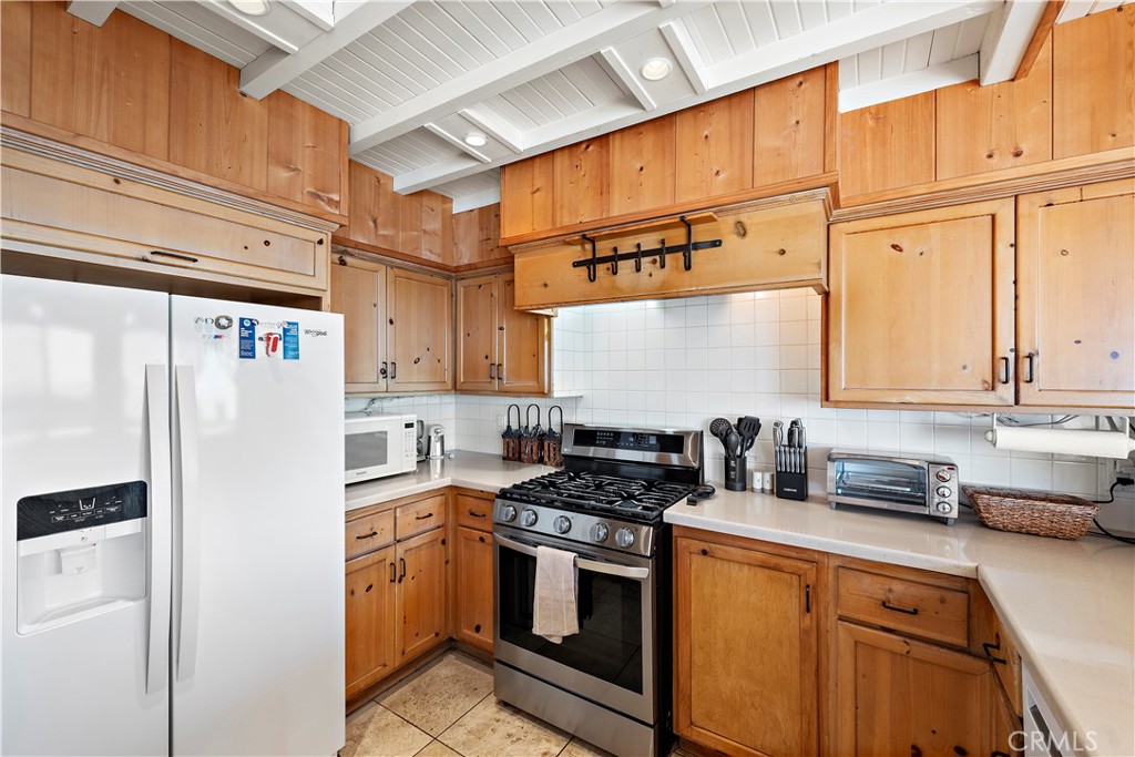 137 Cleo Street, Laguna Beach CA 92651 - photo 10