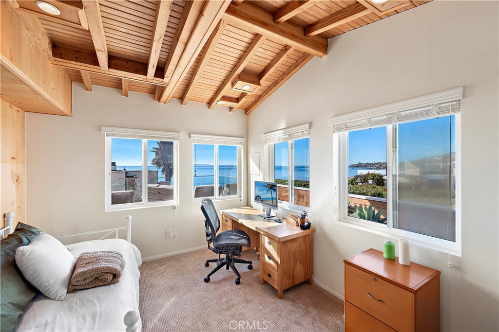 137 Cleo Street, Laguna Beach CA 92651 - photo 15