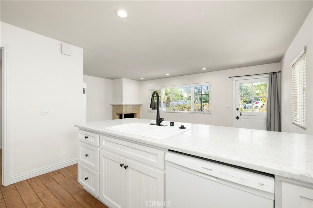 137 Cypress Dr, Laguna Beach CA 92651 - photo 8