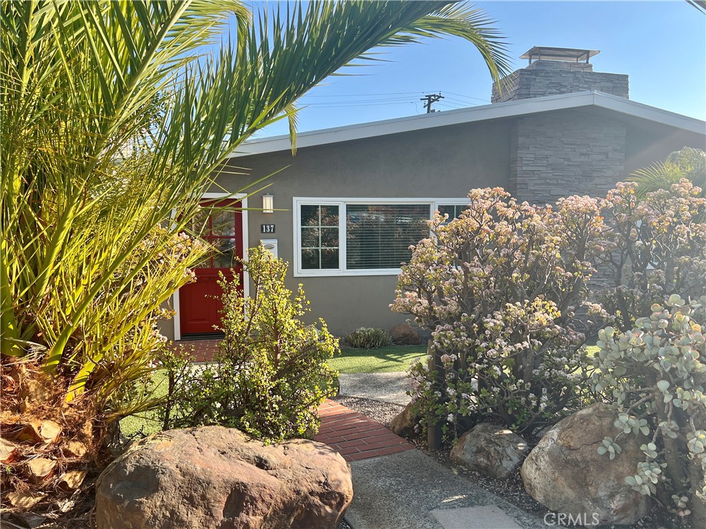 137 Cypress, Laguna Beach CA 92651 - photo 1