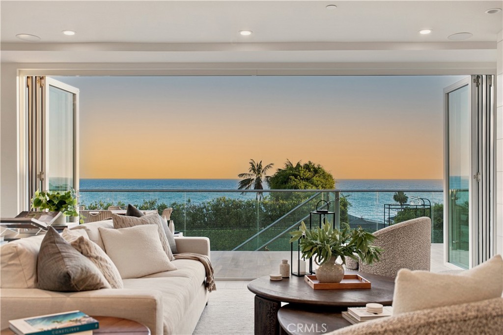 1373 N Coast Highway, Laguna Beach CA 92651 - photo 3