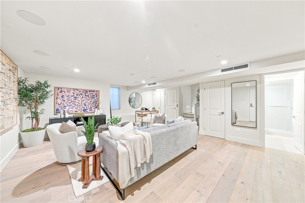 1373 N Coast Highway, Laguna Beach CA 92651 - photo 19