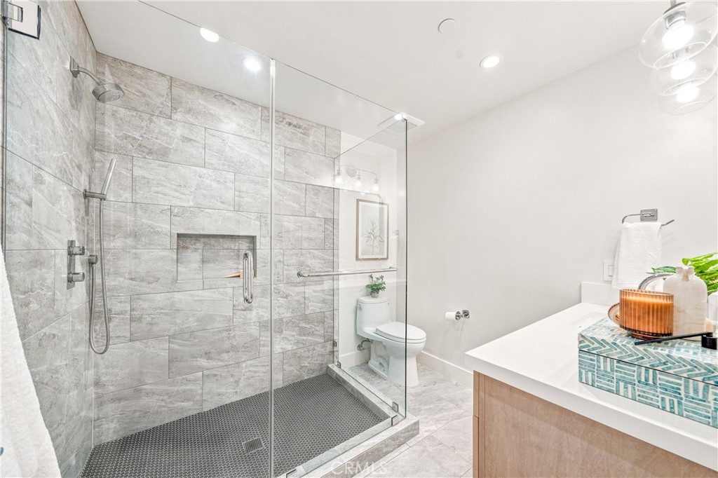 1373 N Coast Highway, Laguna Beach CA 92651 - photo 26