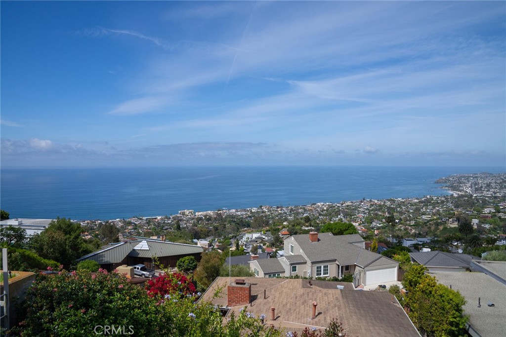 1375 La Mirada, Laguna Beach CA 92651 - photo 1