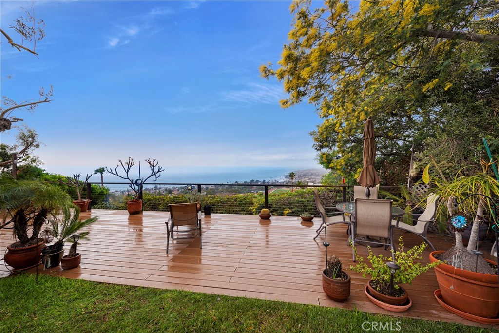 1376 Temple Hills Drive A, Laguna Beach CA 92651 - photo 1