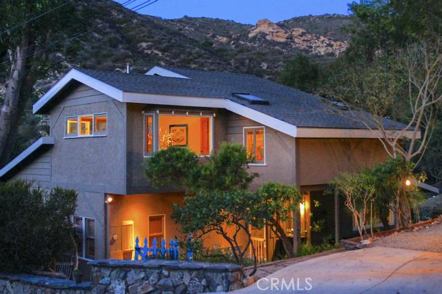 1377 Lewellyn Drive, Laguna Beach CA 92651 - photo 1