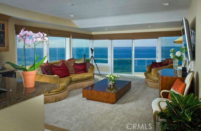 14 Bay Drive, Laguna Beach CA 92651 - photo 1
