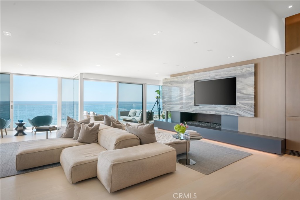 14 Lagunita Drive, Laguna Beach CA 92651 - photo 5