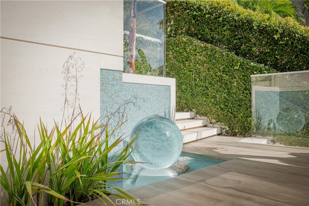 14 Lagunita Drive, Laguna Beach CA 92651 - photo 23