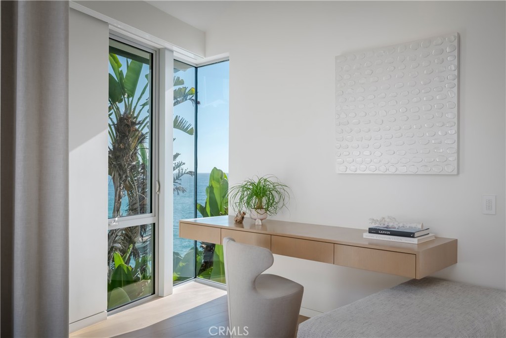 14 Lagunita Drive, Laguna Beach CA 92651 - photo 25