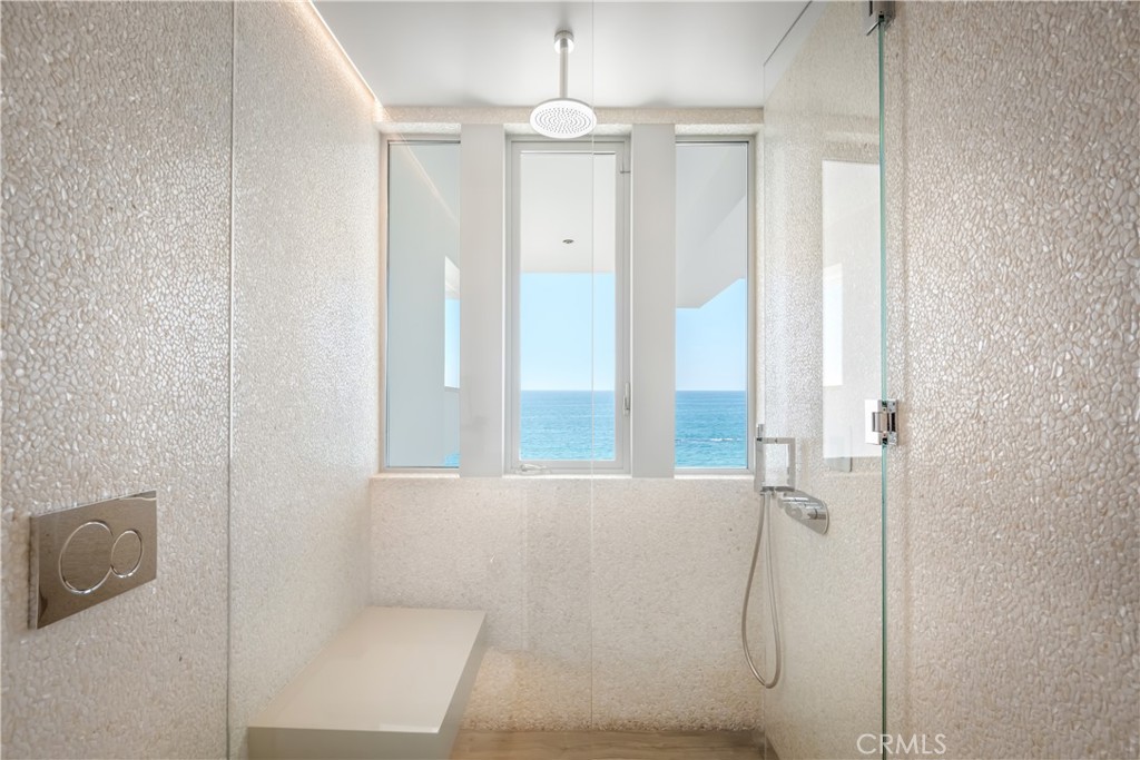 14 Lagunita Drive, Laguna Beach CA 92651 - photo 33