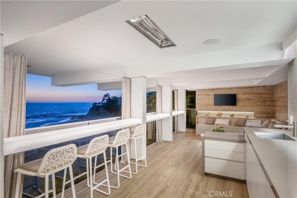 14 Lagunita Drive, Laguna Beach CA 92651 - photo 43