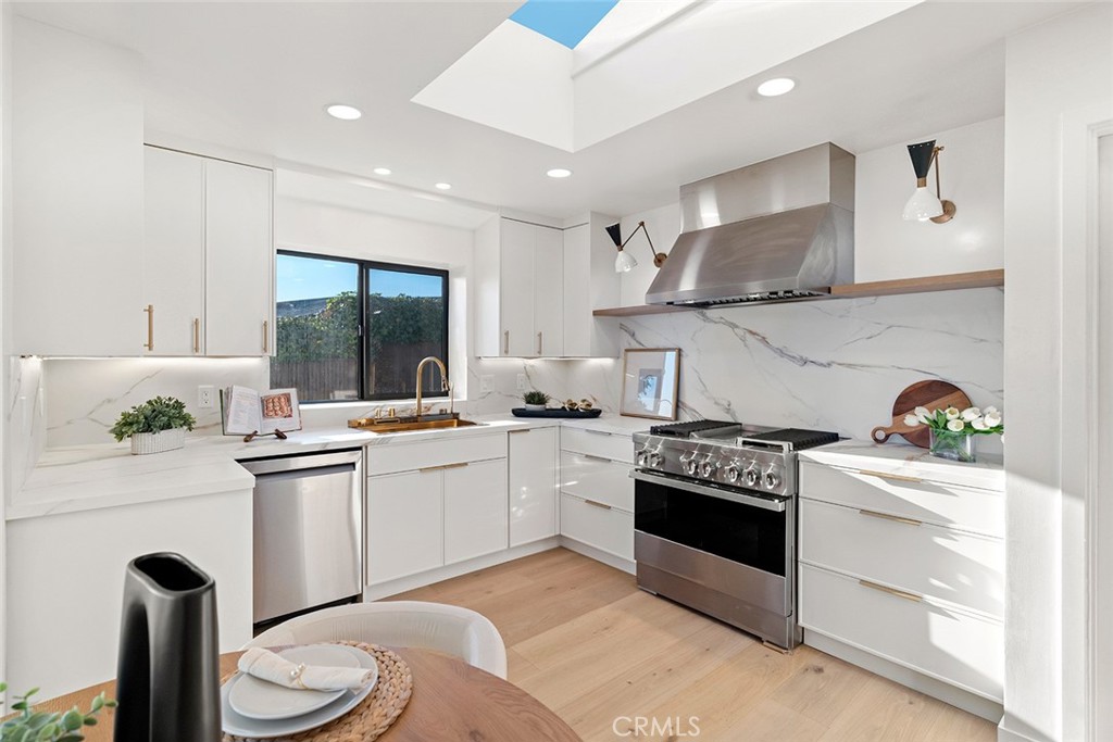 Remodeled Kitchen - 1401 Bounty Way, Laguna Beach CA 92651 - photo 19