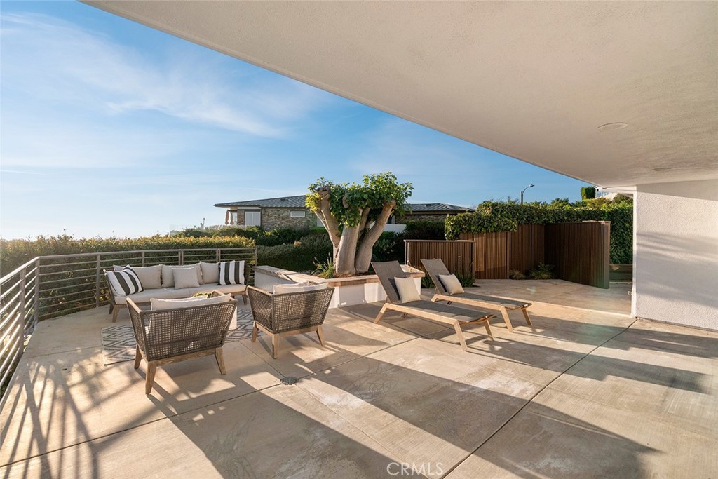 1401 Bounty Way, Laguna Beach CA 92651 - photo 21
