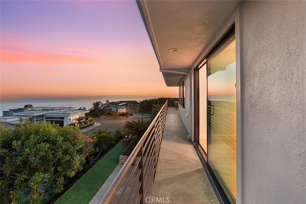 1401 Bounty Way, Laguna Beach CA 92651 - photo 48
