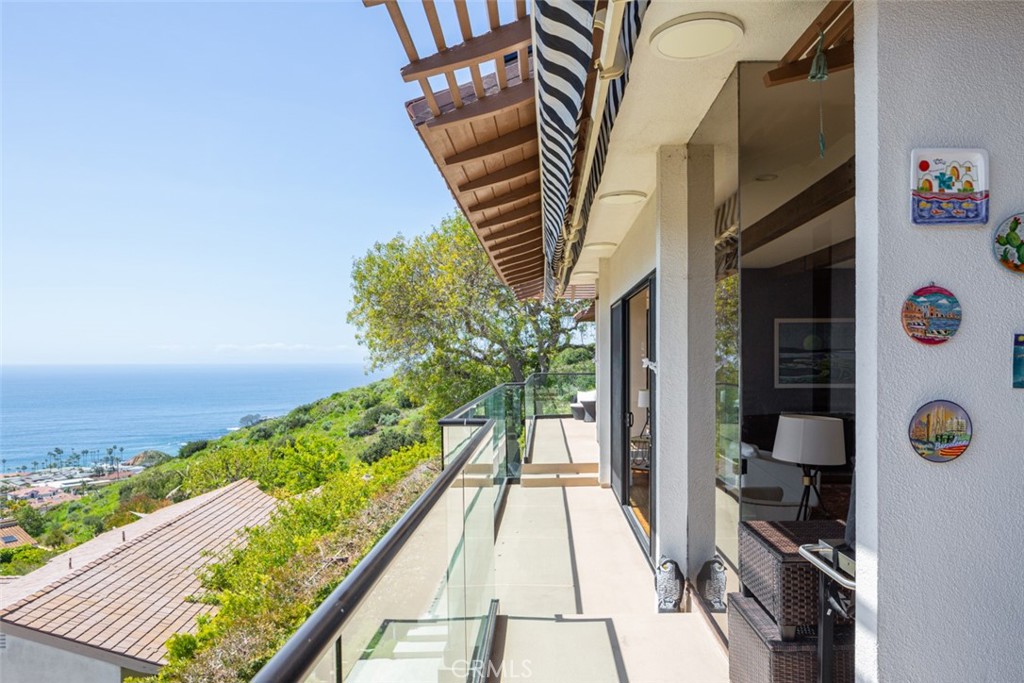 1401 EMERALD BAY, Laguna Beach CA 92651 - photo 7