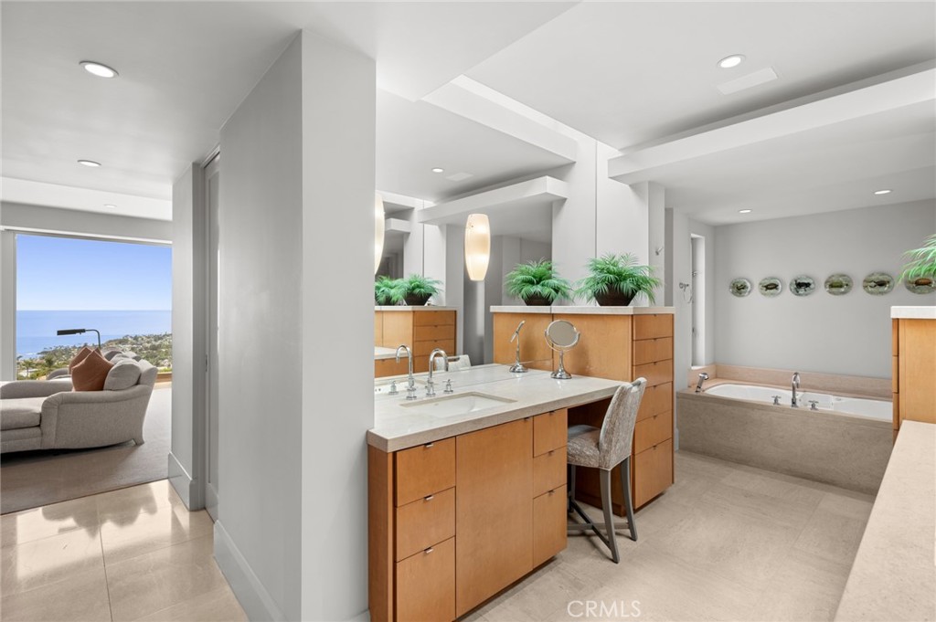 A spa-like bath with a steam shower. - 1409 Samoa Way, Laguna Beach CA 92651 - photo 20
