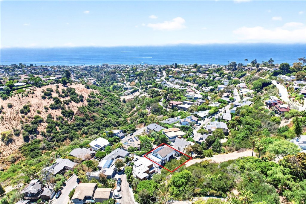 Lot lines not to scale - 1414 Mar Vista Way, Laguna Beach CA 92651 - photo 8