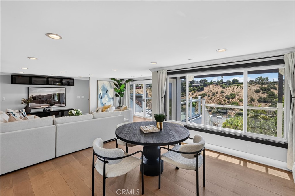 1414 Mar Vista Way, Laguna Beach CA 92651 - photo 29
