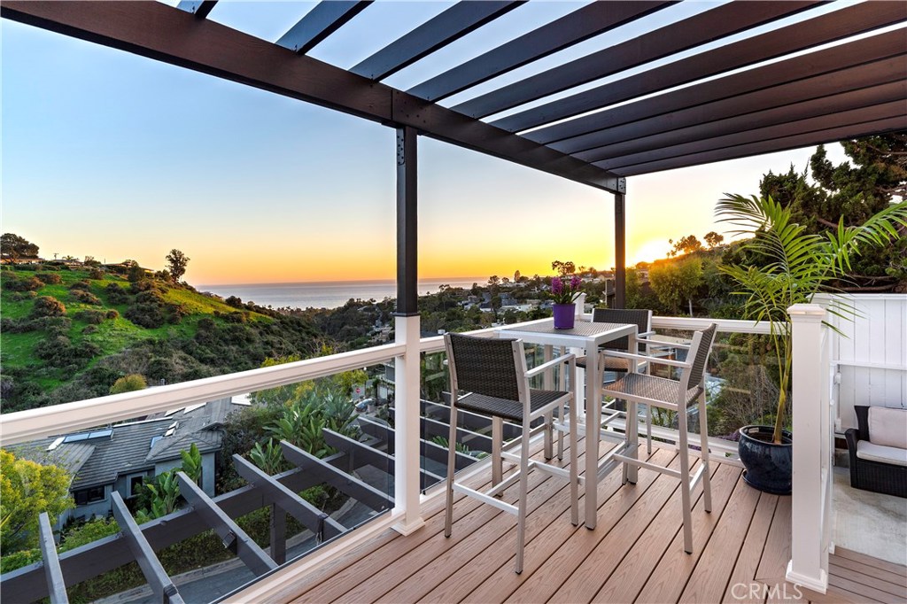 1414 Mar Vista Way, Laguna Beach CA 92651 - photo 1