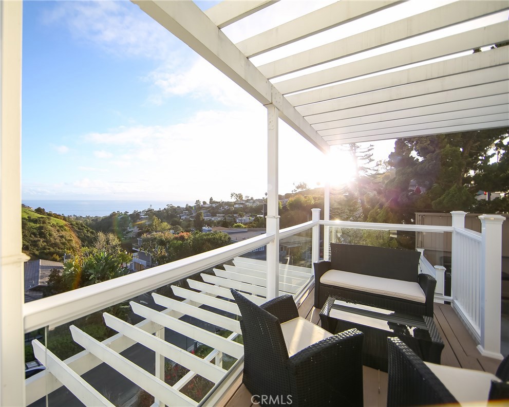 1414 Mar Vista Way, Laguna Beach CA 92651 - photo 1