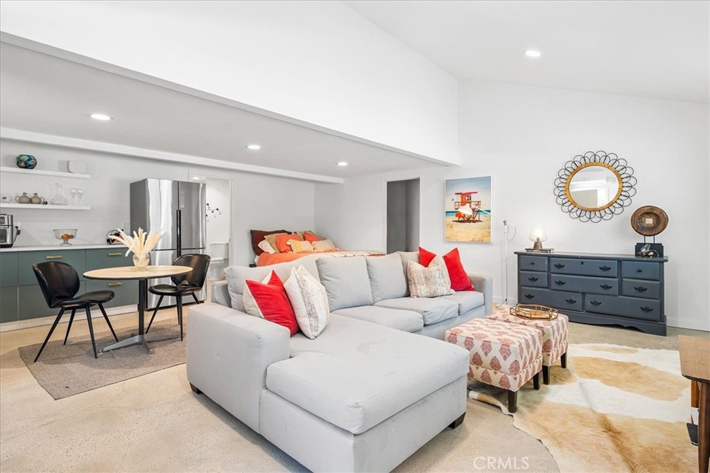 1423 Cerritos Drive B, Laguna Beach CA 92651 - photo 1