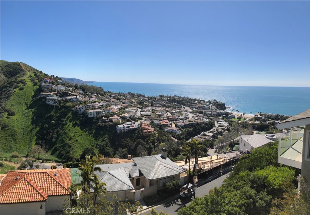 1423 Emerald Bay, Laguna Beach CA 92651 - photo 1
