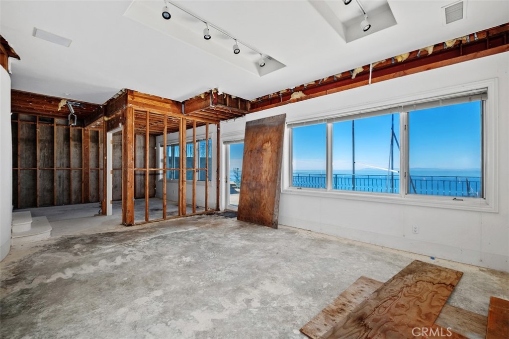 1425 Samoa Way, Laguna Beach CA 92651 - photo 16