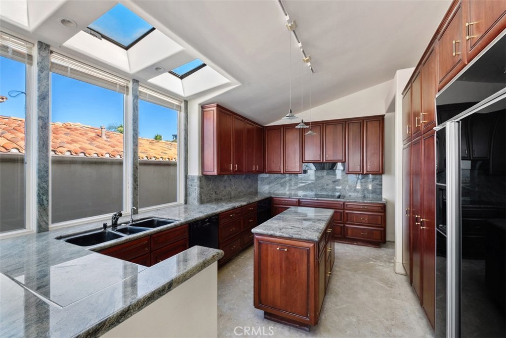 1425 Samoa Way, Laguna Beach CA 92651 - photo 20