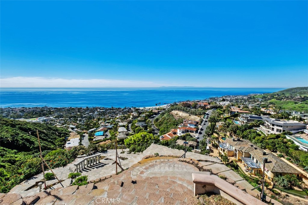 1425 Samoa Way, Laguna Beach CA 92651 - photo 24