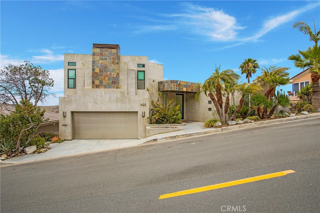 1425 Skyline Drive, Laguna Beach CA 92651 - photo 1