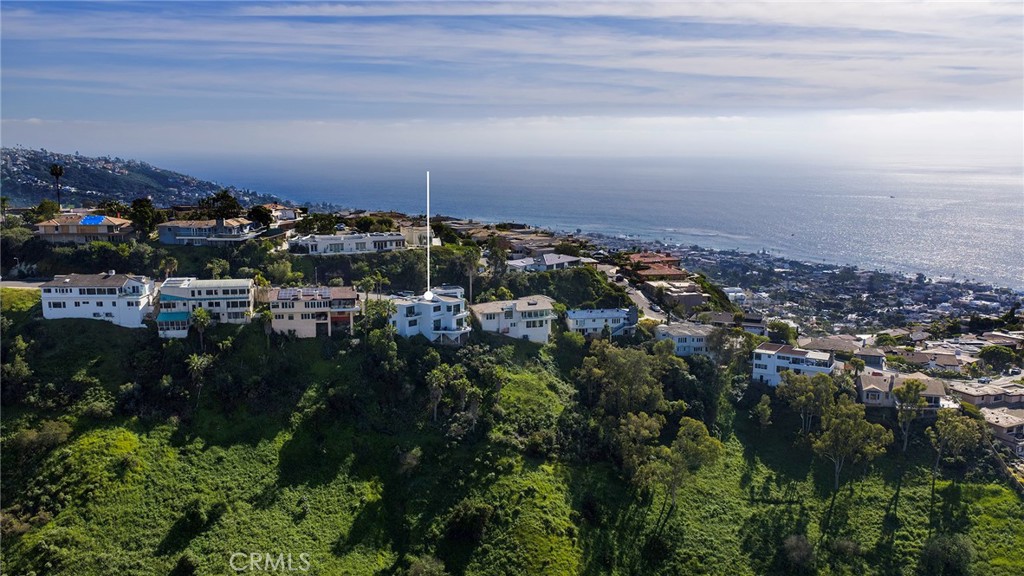 1425 Skyline Drive, Laguna Beach CA 92651 - photo 4