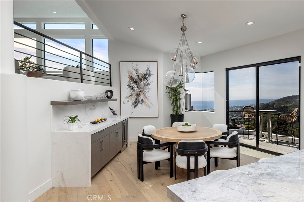 1425 Skyline Drive, Laguna Beach CA 92651 - photo 9