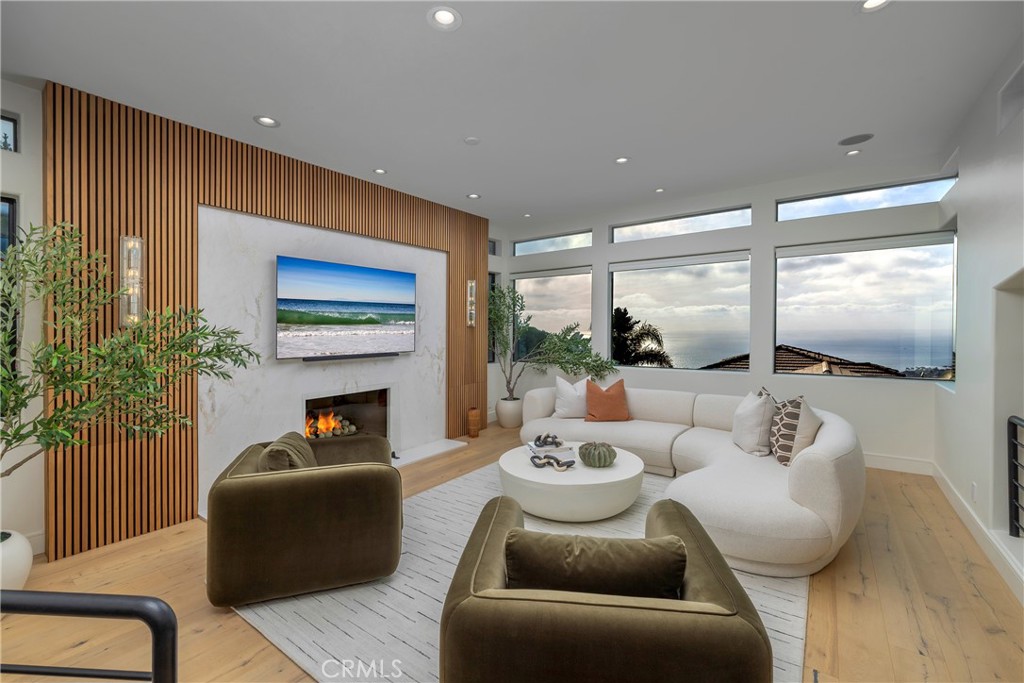 1425 Skyline Drive, Laguna Beach CA 92651 - photo 17