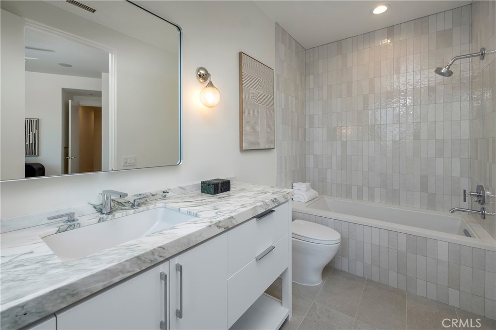 1425 Skyline Drive, Laguna Beach CA 92651 - photo 38