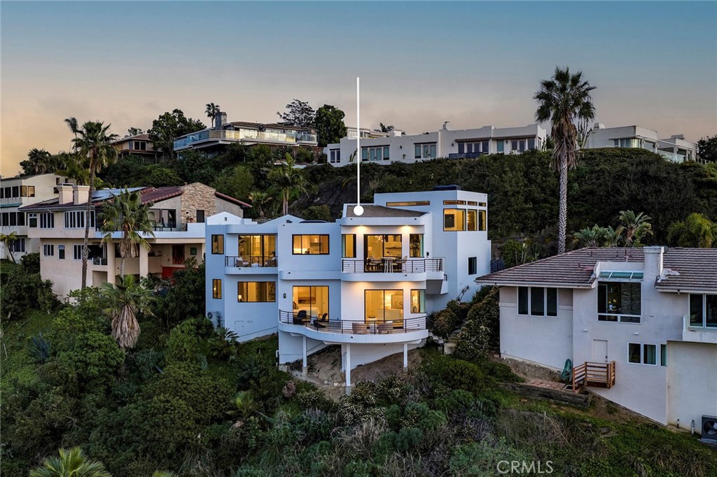 1425 Skyline Drive, Laguna Beach CA 92651 - photo 53