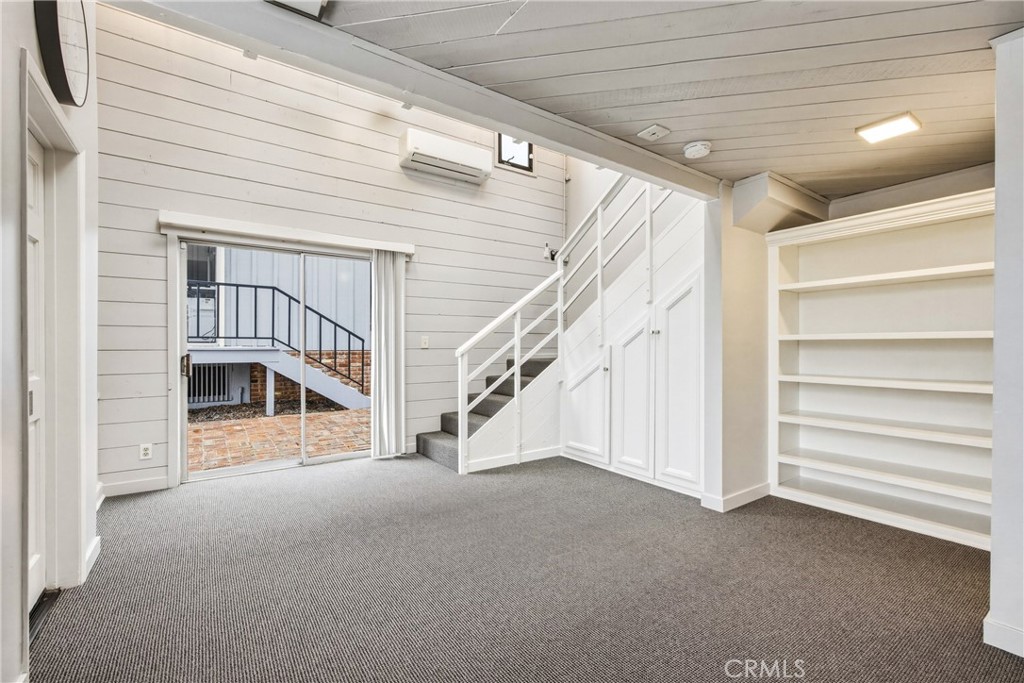 1435 Glenneyre, Laguna Beach CA 92651 - photo 2