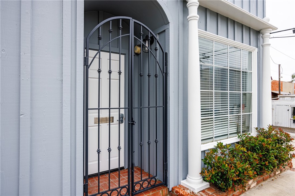 1435 Glenneyre, Laguna Beach CA 92651 - photo 10