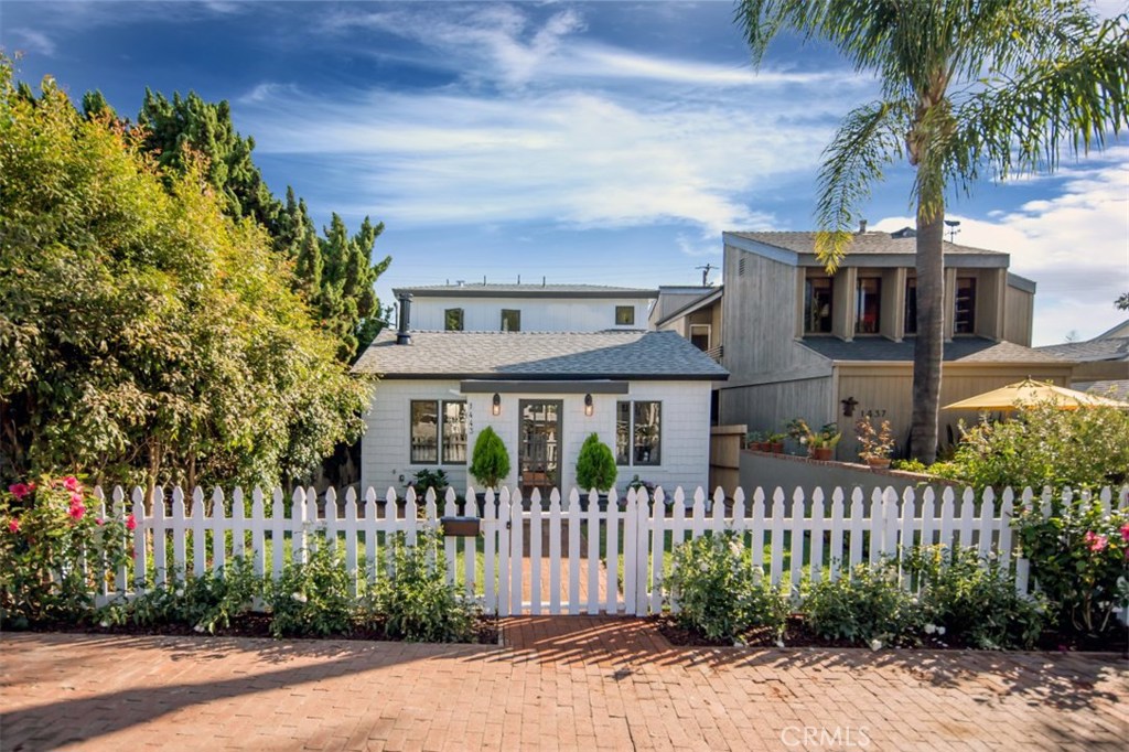 1443 Catalina, Laguna Beach CA 92651 - photo 1