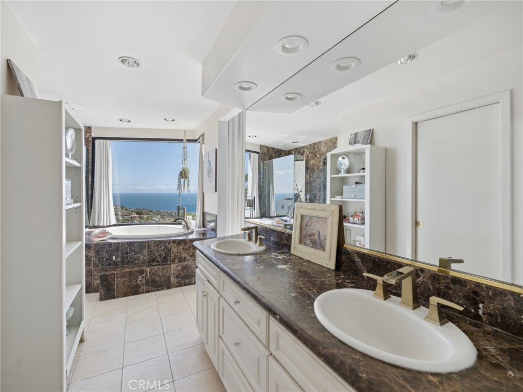 1445 Bounty Way, Laguna Beach CA 92651 - photo 12