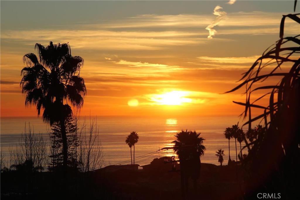 1445 Hillcrest Drive, Laguna Beach CA 92651 - photo 1