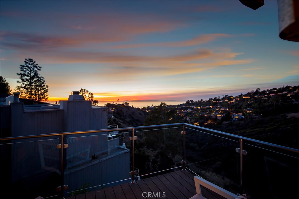 1455 Morningside Drive, Laguna Beach CA 92651 - photo 1